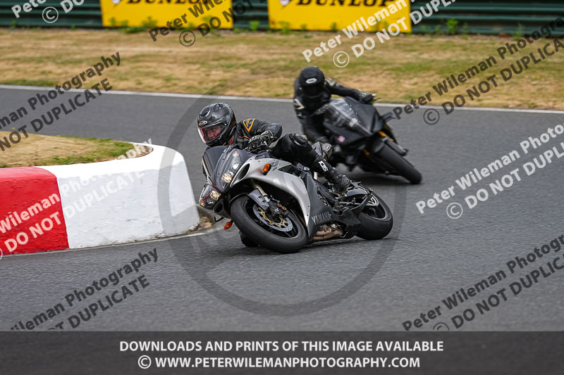 enduro digital images;event digital images;eventdigitalimages;mallory park;mallory park photographs;mallory park trackday;mallory park trackday photographs;no limits trackdays;peter wileman photography;racing digital images;trackday digital images;trackday photos